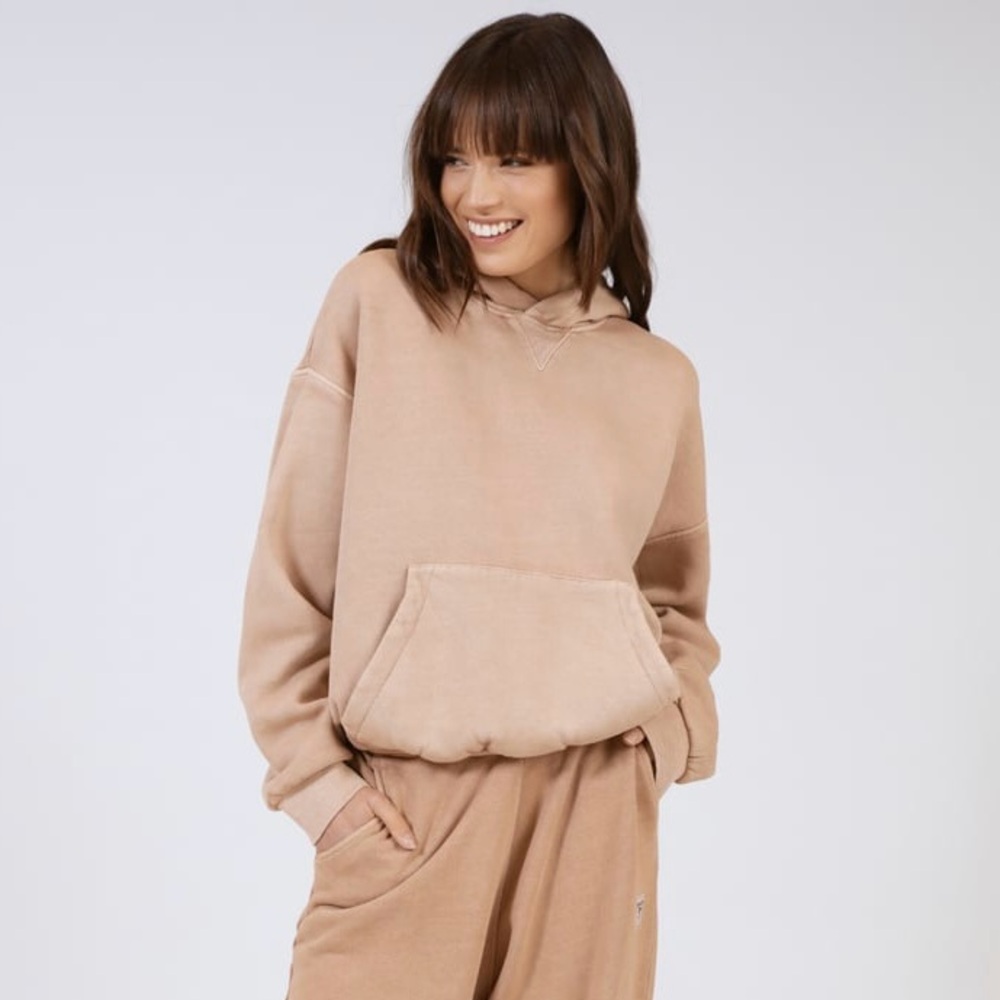 REEBOK NATURAL DYE HOODED SWEATSHIRT (SEPIA)